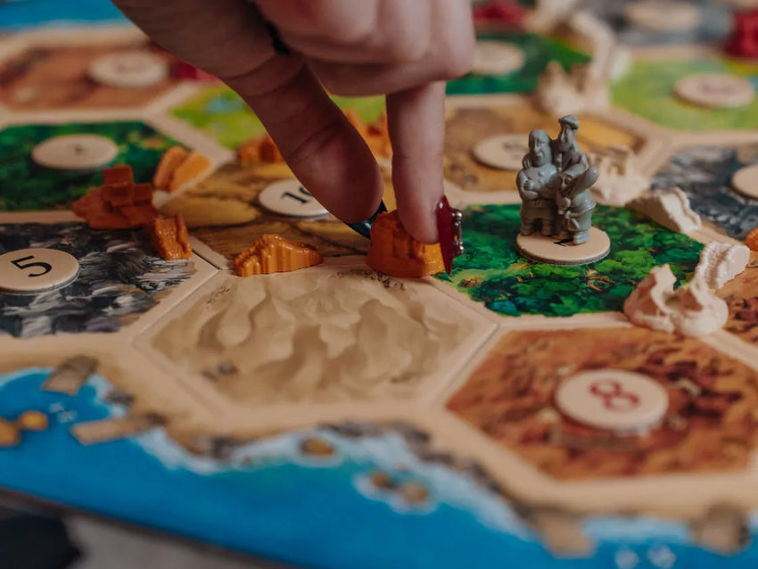 CATAN (2025)-w101 WHS Board / Card Games-Brain Games OÜ